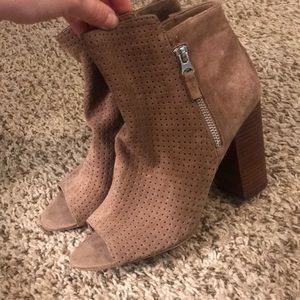 Jessica Simpson suede peep toe heels